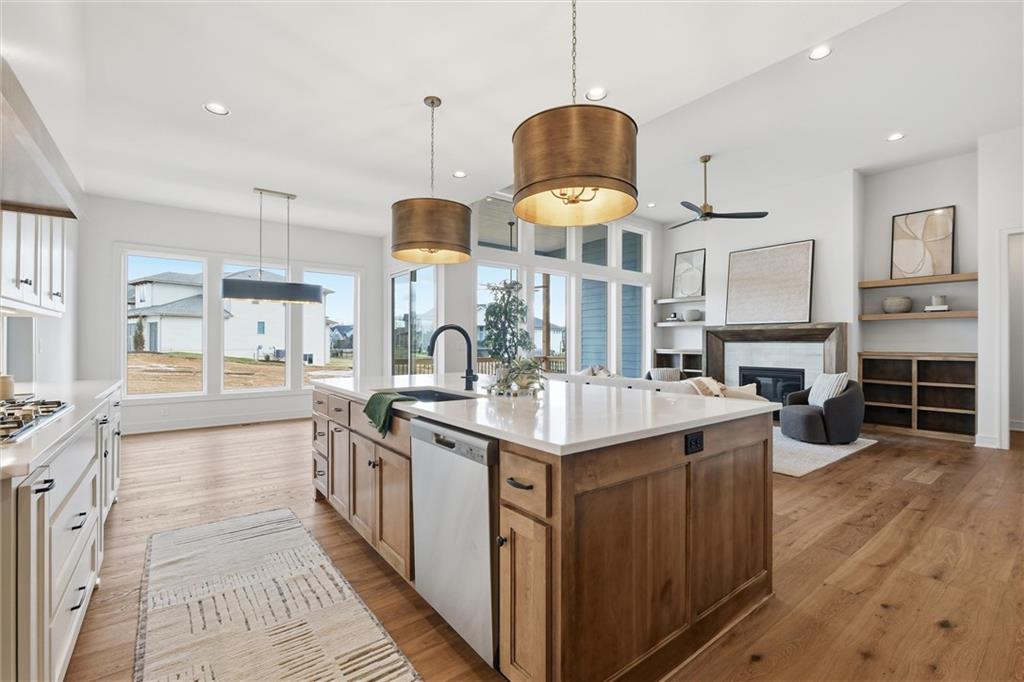 22005 West 99th Terrace Lenexa, KS 66220 - Photo 16 of 47