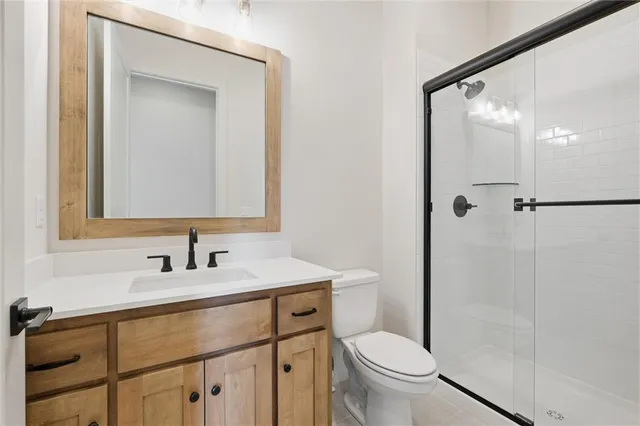 $899,950 | 22005 West 99th Terrace, Lenexa, KS 66220