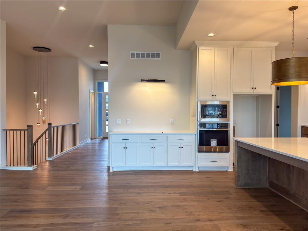 22005 West 99th Terrace Lenexa, KS 66220 - Photo 8 of 67