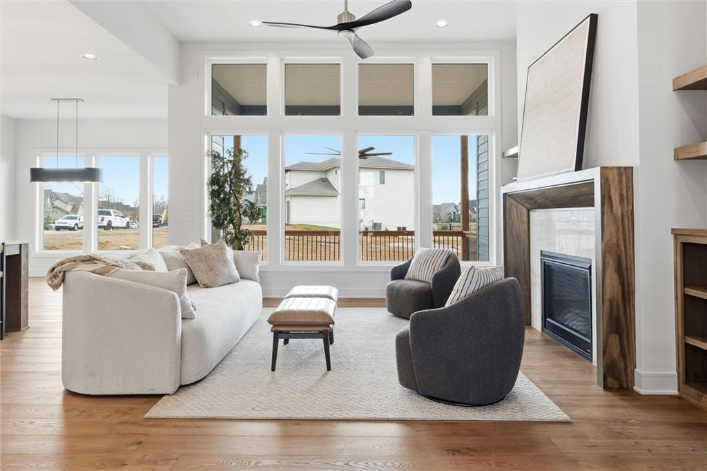 22005 West 99th Terrace Lenexa, KS 66220 - Photo 8 of 47