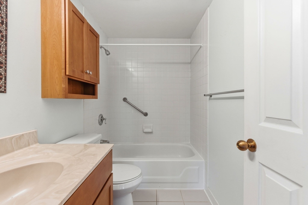 22 Railroad Street, Unit 407 Andover, MA 01810 - Photo 22 of 32