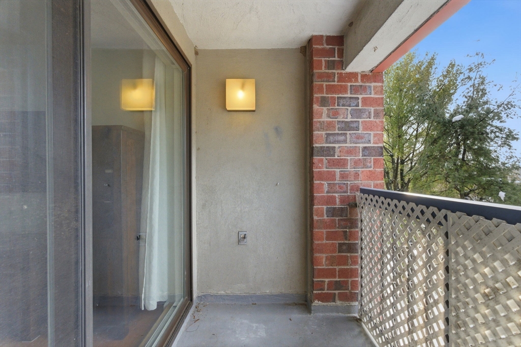 22 Railroad Street, Unit 407 Andover, MA 01810 - Photo 23 of 32