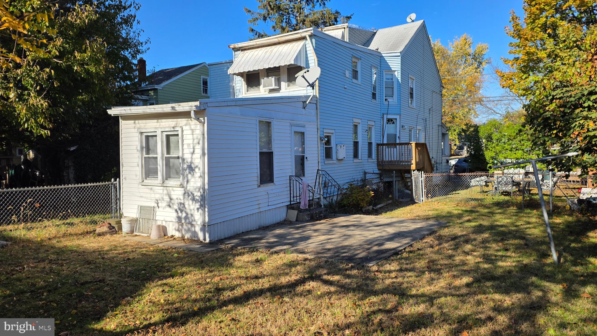 1021 William Street, Unit 1 Hamilton, NJ 08610 - Photo 2 of 13 a view of a house with a yard