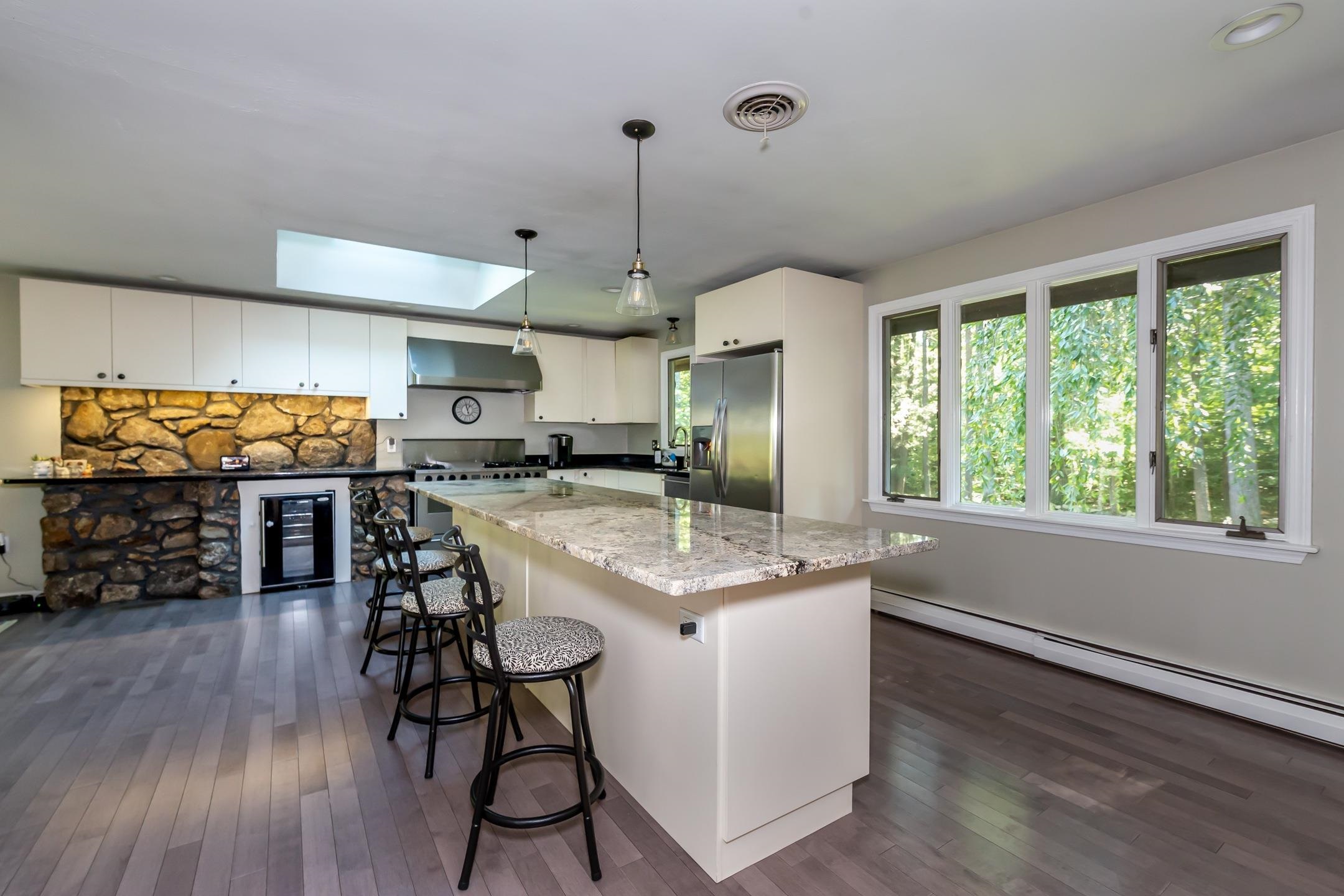 49 Austin Road Amherst, NH 03031 - Photo 5 of 25
