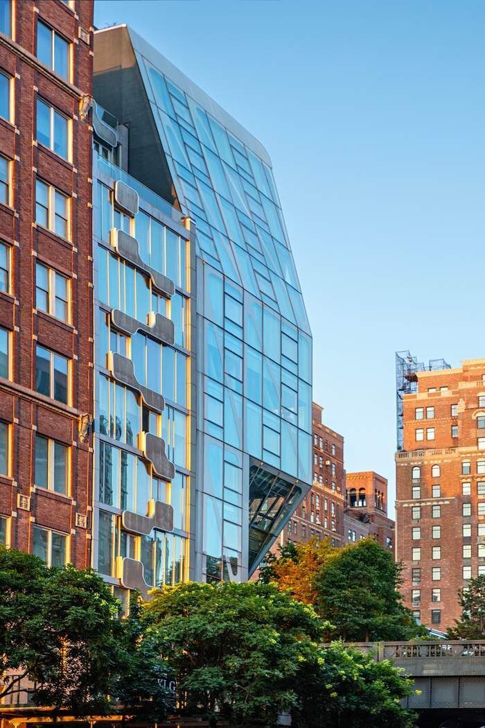 515 West 23rd Street, Unit PH Manhattan, NY 10011 - Photo 25 of 27 a view of a building