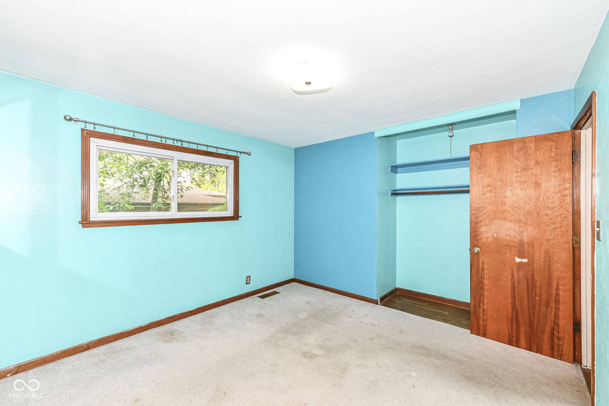 832 South Pendleton Avenue Pendleton, IN 46064 - Photo 11 of 29