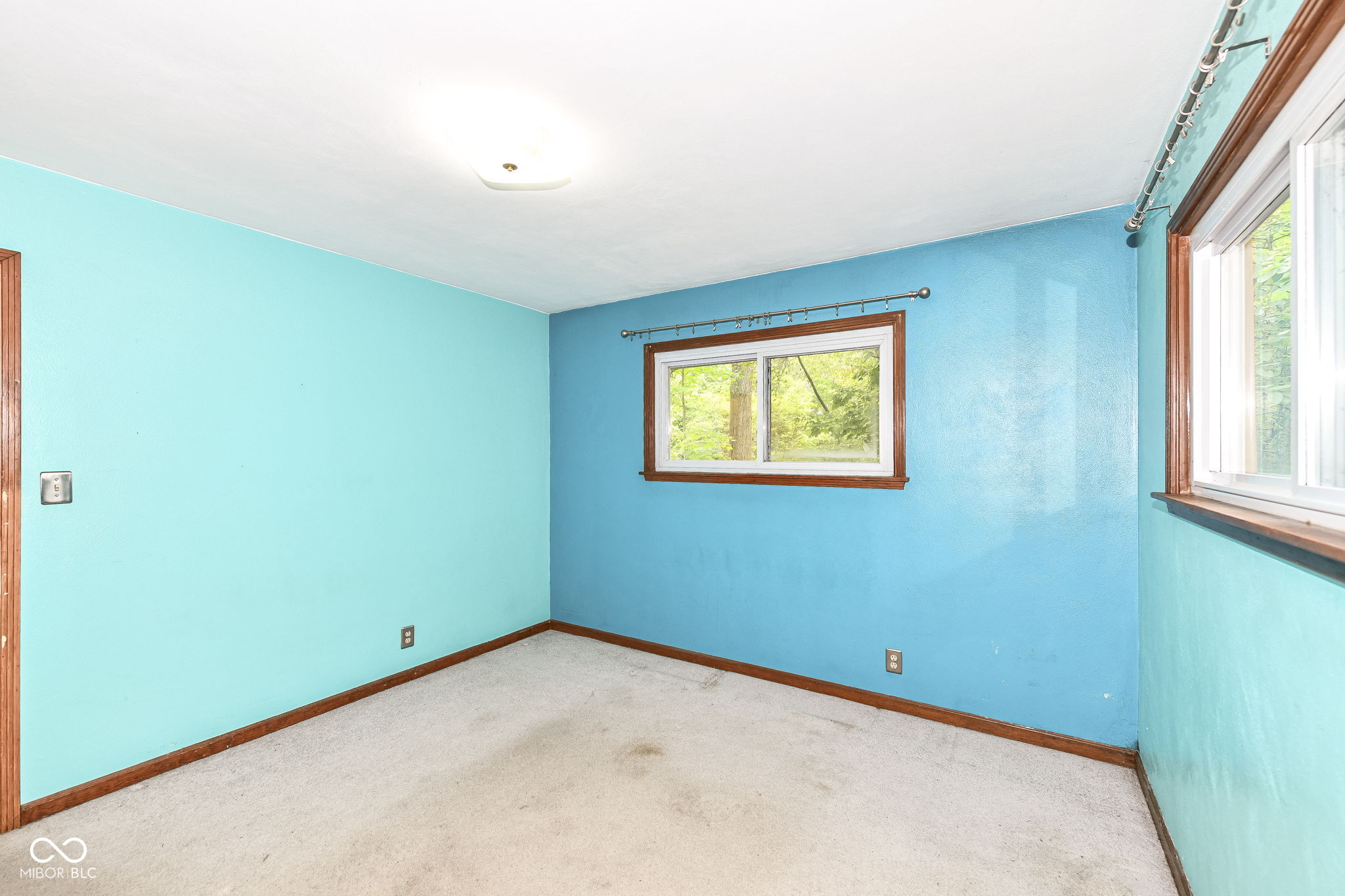 832 South Pendleton Avenue Pendleton, IN 46064 - Photo 12 of 29