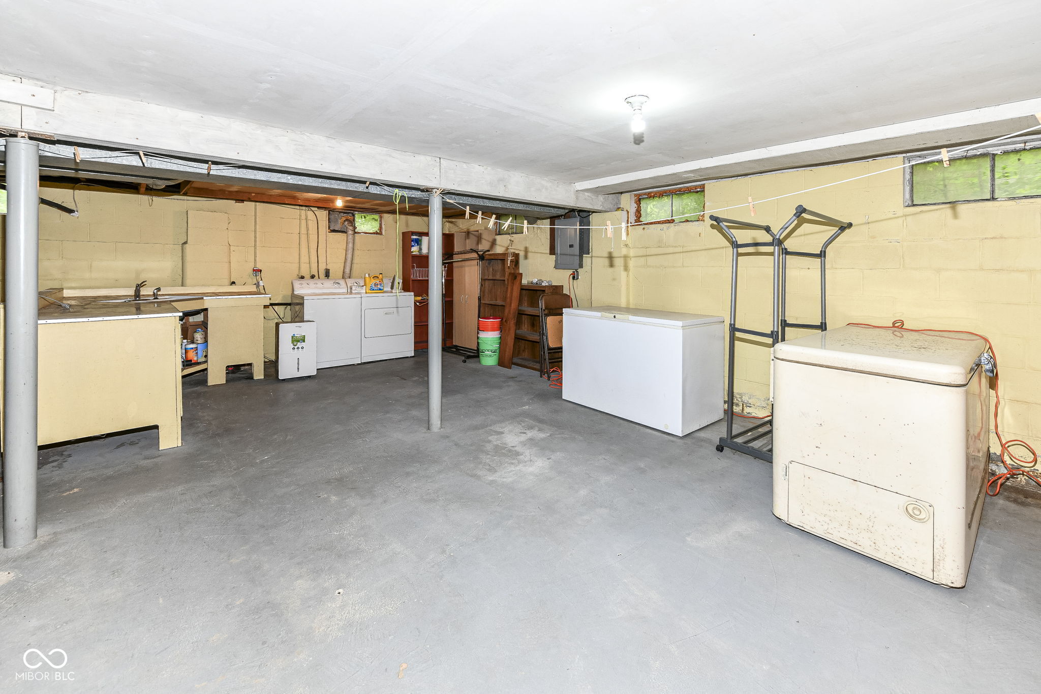 832 South Pendleton Avenue Pendleton, IN 46064 - Photo 23 of 29