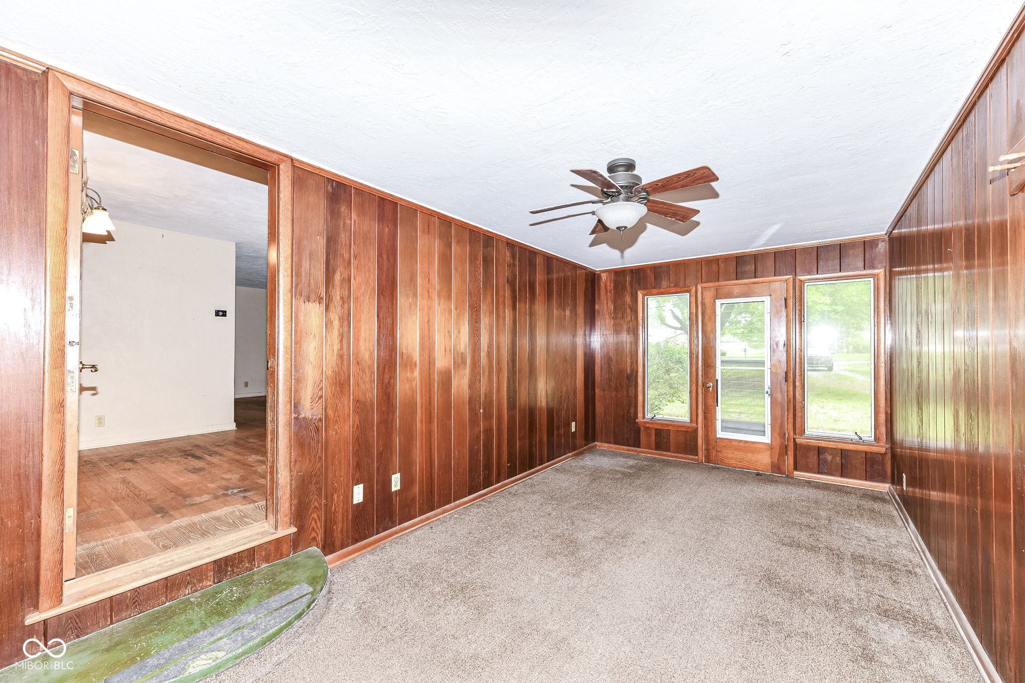 832 South Pendleton Avenue Pendleton, IN 46064 - Photo 6 of 29