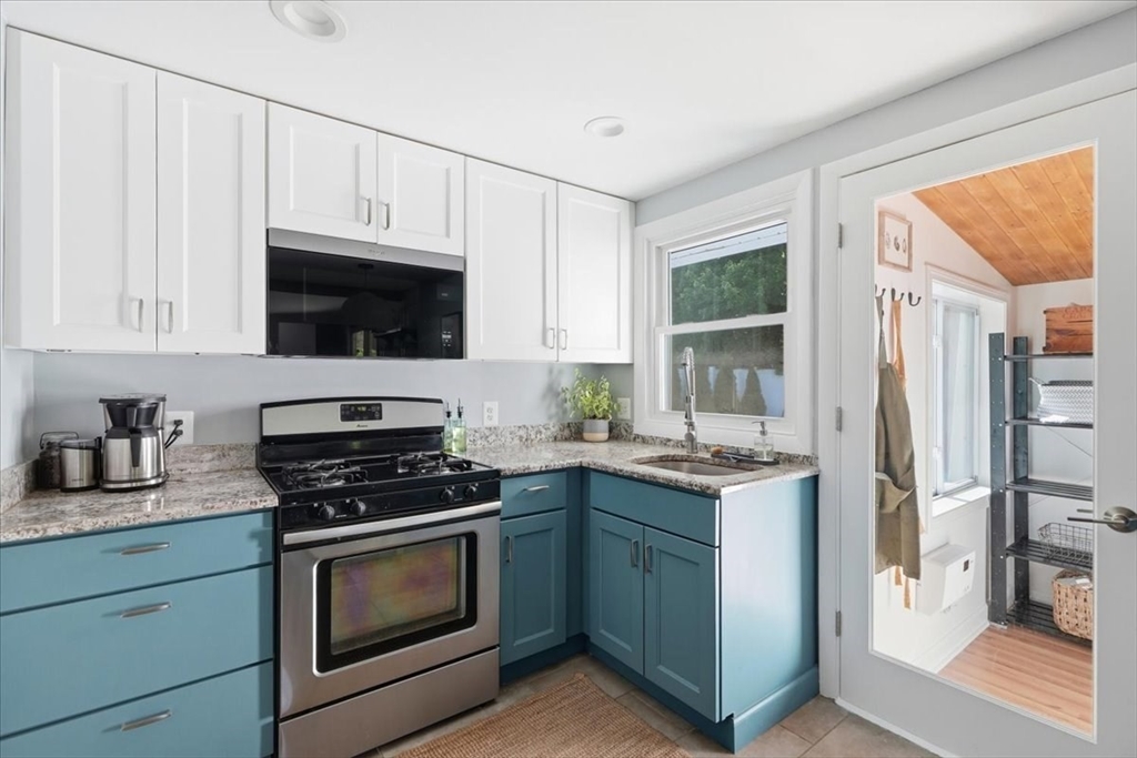 72 Josh Gray Road Rockland, MA 02370 - Photo 3 of 24