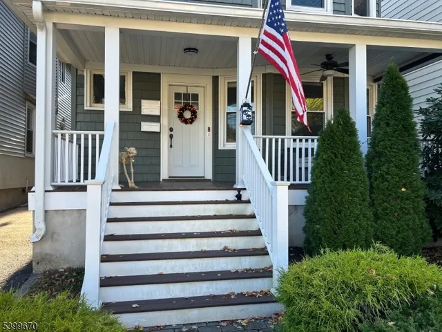 a view of a house with entryway and stairs