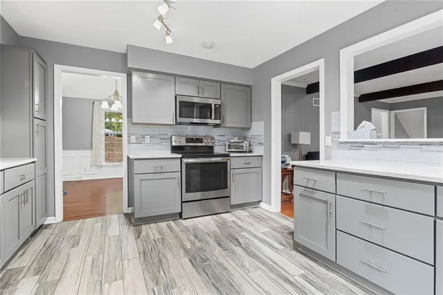 $409,000 | 14105 West 48th Terrace, Shawnee, KS 66216