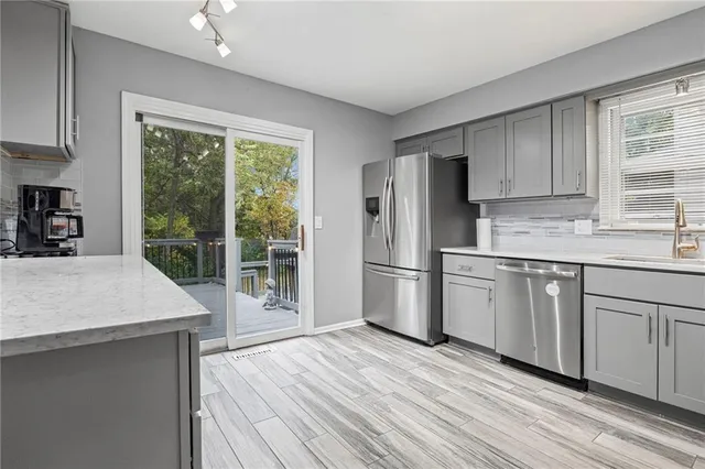 $409,000 | 14105 West 48th Terrace, Shawnee, KS 66216