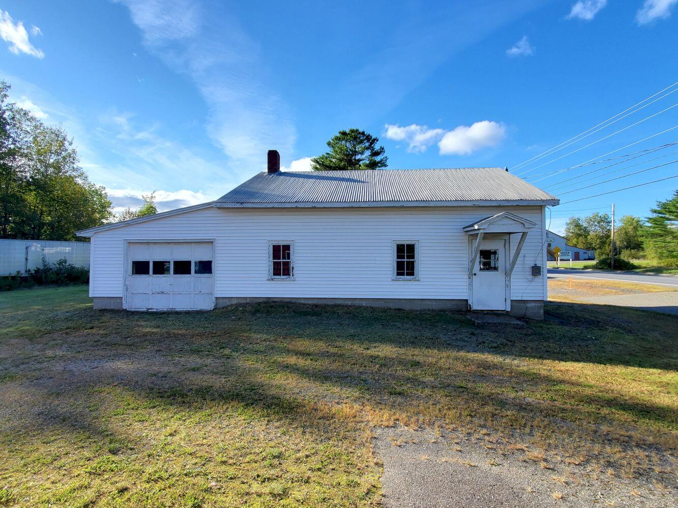 44 Lakewood Road Madison, ME 04950 - Photo 5 of 43 20220921_161952