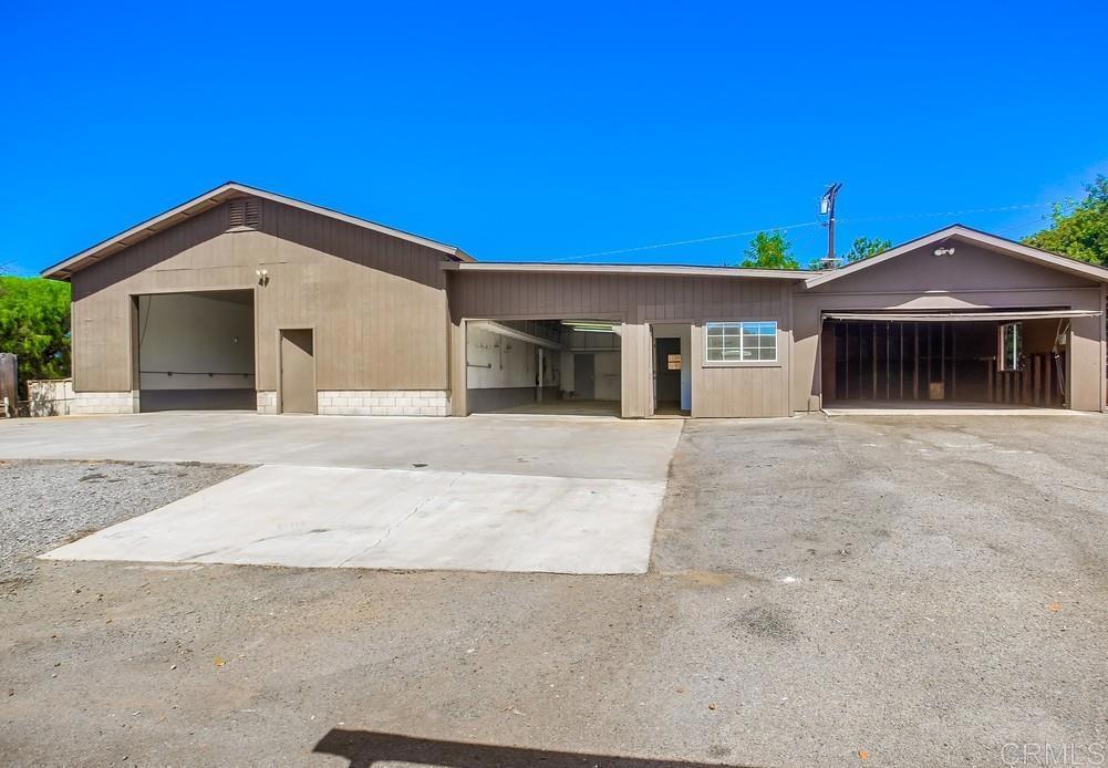 2010 Alessandro Trail Vista, CA 92084 - Photo 13 of 23