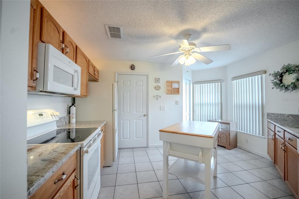 9485 Southwest 92nd Street Road Ocala, FL 34481 - Photo 10 of 23 Gallery Image 10
