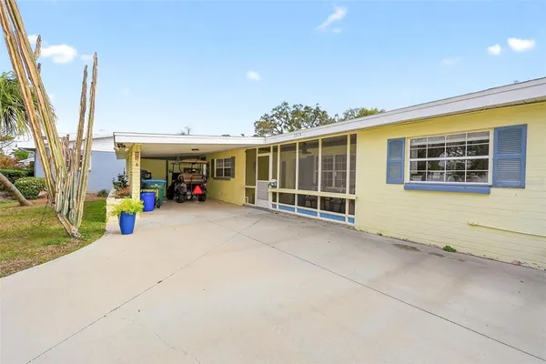 a view of a interior of the house