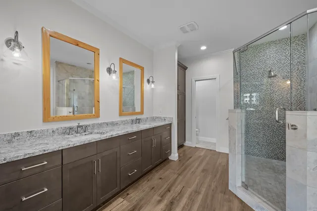 a view of an empty walk in closet