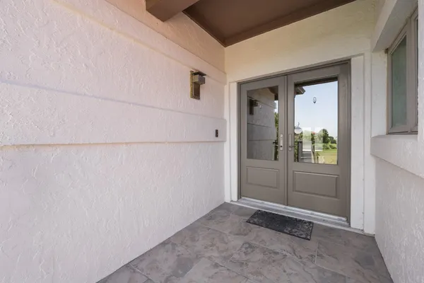 a view of an entryway