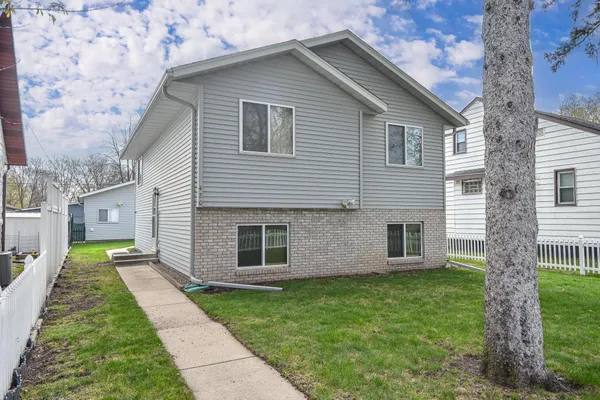 $239,900 | 420 32nd Avenue North, St. Cloud, MN 56303