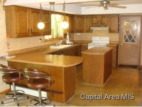 308 State Street Modesto, IL 62667 - Photo 3 of 6