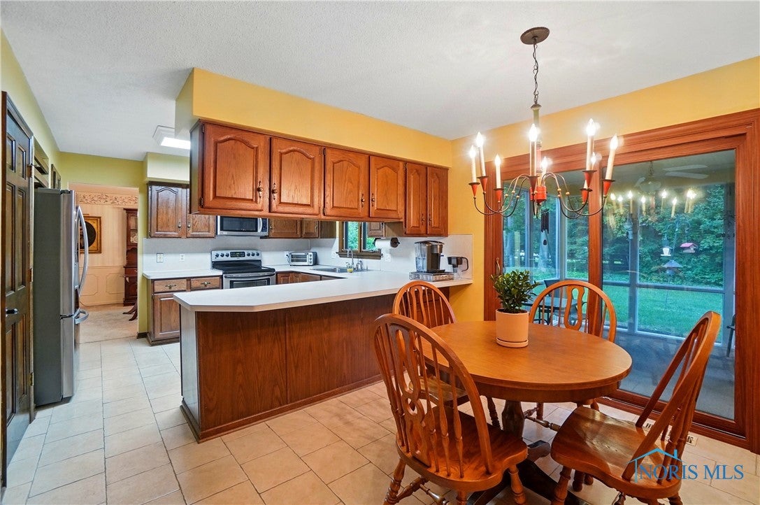 5338 Radcliffe Road Sylvania, OH 43560 - Photo 14 of 49 Gallery Image 14
