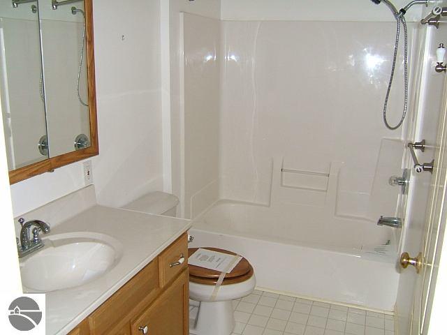 9779 Summit City Road Kingsley, MI 49649 - Photo 7 of 15 1715669-6.JPG