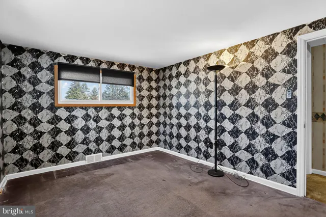 $425,000 | 537 Sherwood Lane, Hatboro, PA 19040