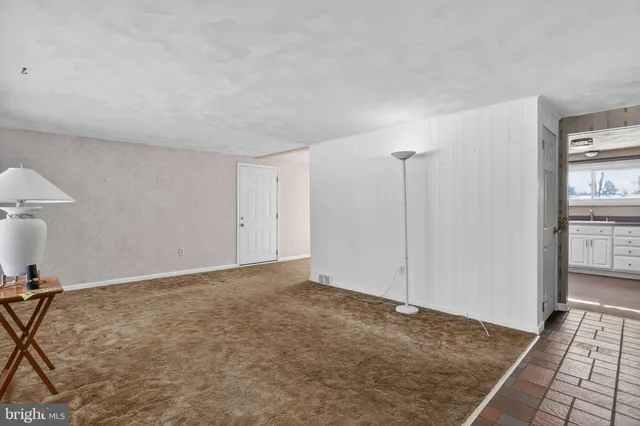 $425,000 | 537 Sherwood Lane, Hatboro, PA 19040