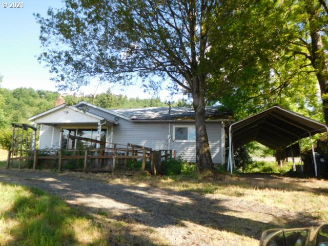 655 Southwest Trout Court Camas, WA 98607 - Photo 2 of 11