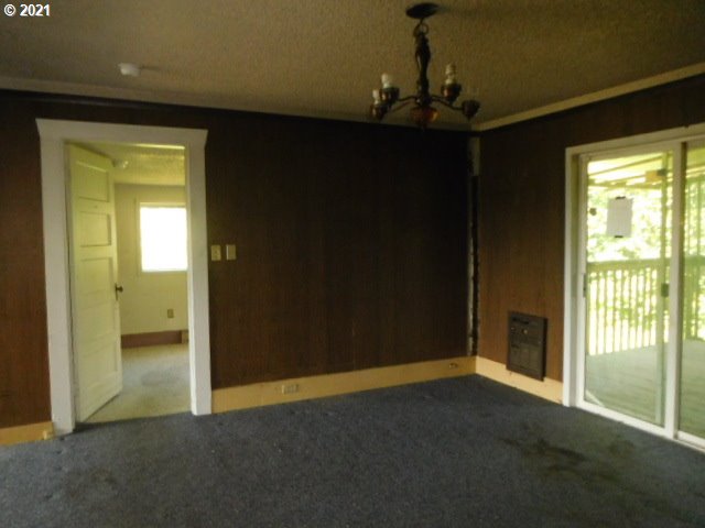 655 Southwest Trout Court Camas, WA 98607 - Photo 7 of 11