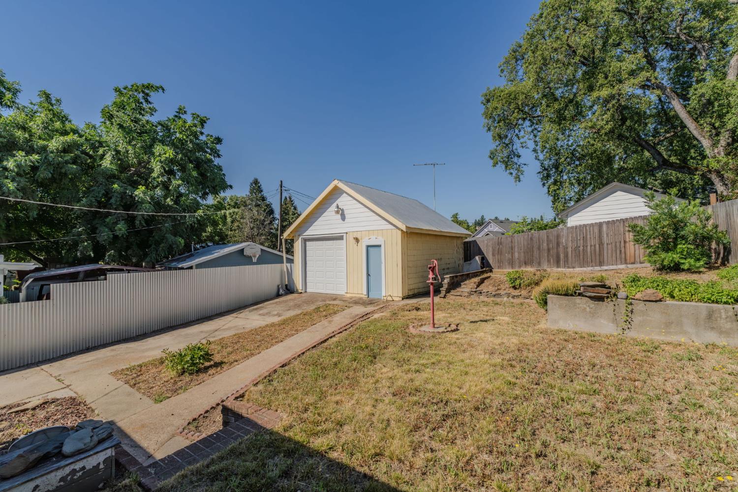 415 Church Street Jackson, CA 95642 - Photo 17 of 21 Garden area ready for your vision!