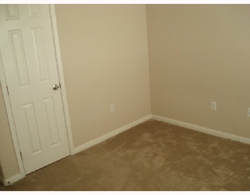 1122 Livermore Street Portland, TX 78374 - Photo 5 of 10 a view of small space