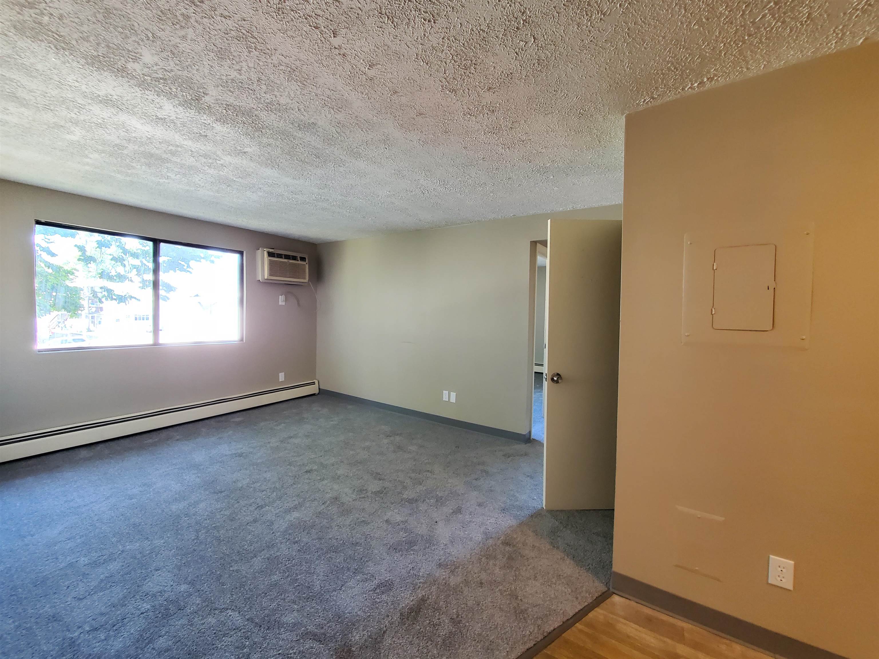 25 Log Street, Unit 3D Manchester, NH 03102 - Photo 3 of 7 Gallery Image 3