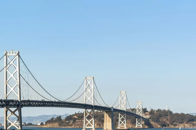 $1,995,000 | 229 Brannan Street, Unit 7A, San Francisco, CA 94107