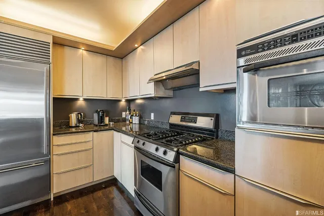 $1,995,000 | 229 Brannan Street, Unit 7A, San Francisco, CA 94107