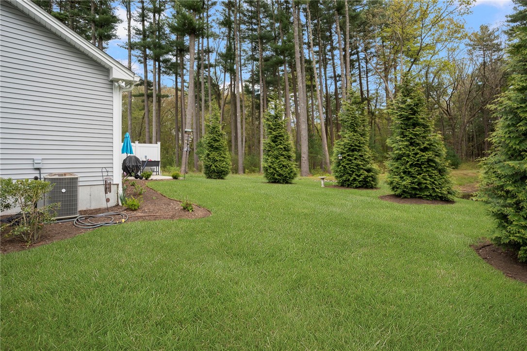 38 Rivers Edge Drive Coventry, RI 02816 - Photo 3 of 24