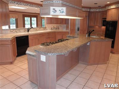 1880 Nottingham Road Allentown, PA 18103 - Photo 25 of 50 Gallery Image 25