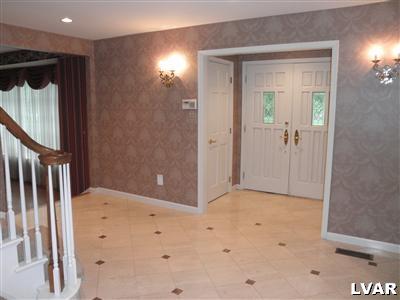 1880 Nottingham Road Allentown, PA 18103 - Photo 9 of 50 Gallery Image 9