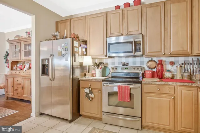 $212,500 | 5301 Wyndholme Circle, Unit 302, Baltimore, MD 21229