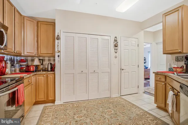 $212,500 | 5301 Wyndholme Circle, Unit 302, Baltimore, MD 21229