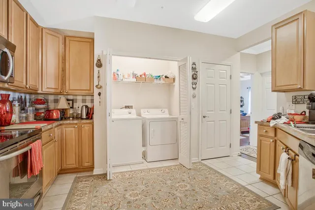 $212,500 | 5301 Wyndholme Circle, Unit 302, Baltimore, MD 21229