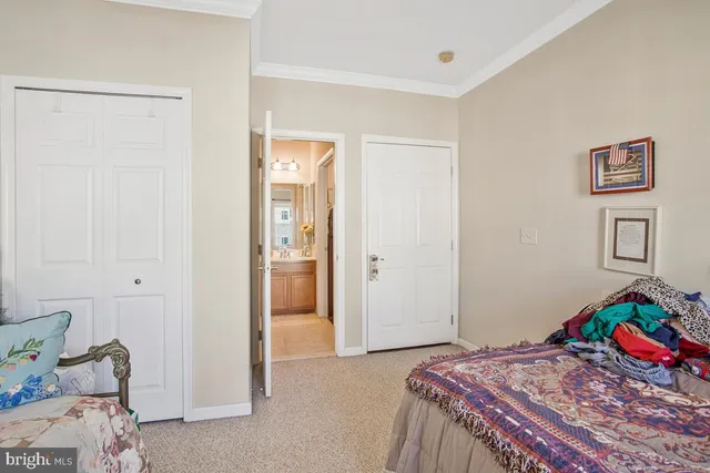 $212,500 | 5301 Wyndholme Circle, Unit 302, Baltimore, MD 21229