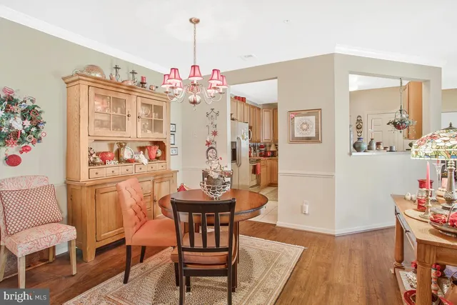 $212,500 | 5301 Wyndholme Circle, Unit 302, Baltimore, MD 21229