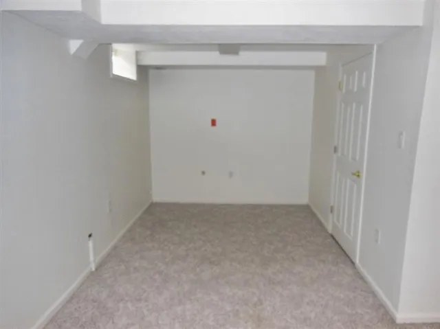 a view of utility room