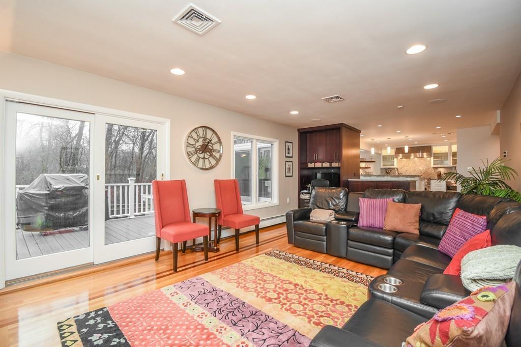 52 Damon Road Needham, MA 02494 - Photo 7 of 26