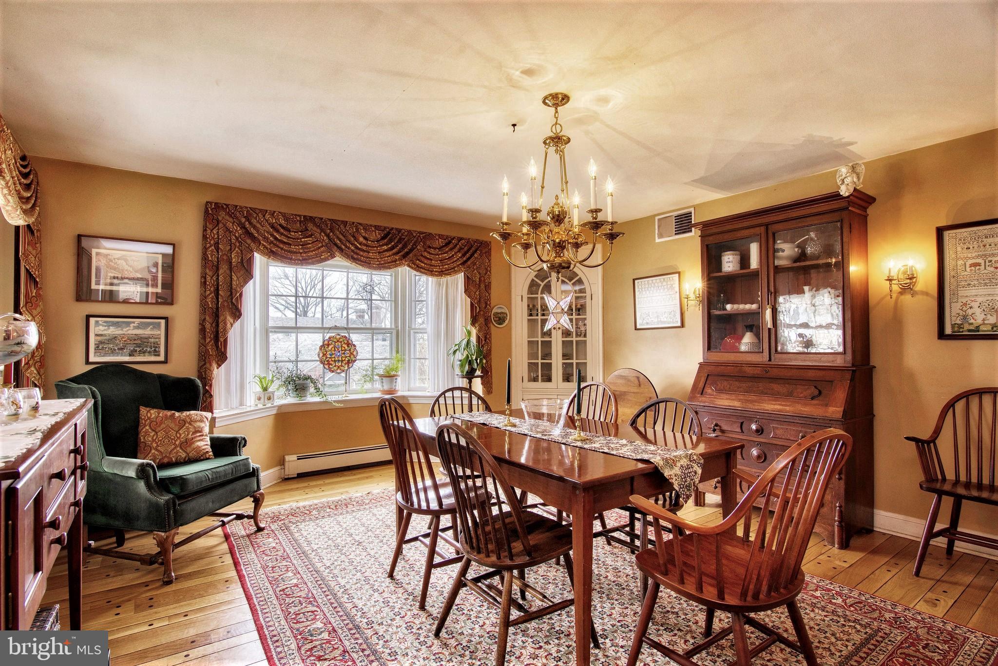 1701 Alsace Road Reading, PA 19604 - Photo 8 of 40 Formal Dining Room