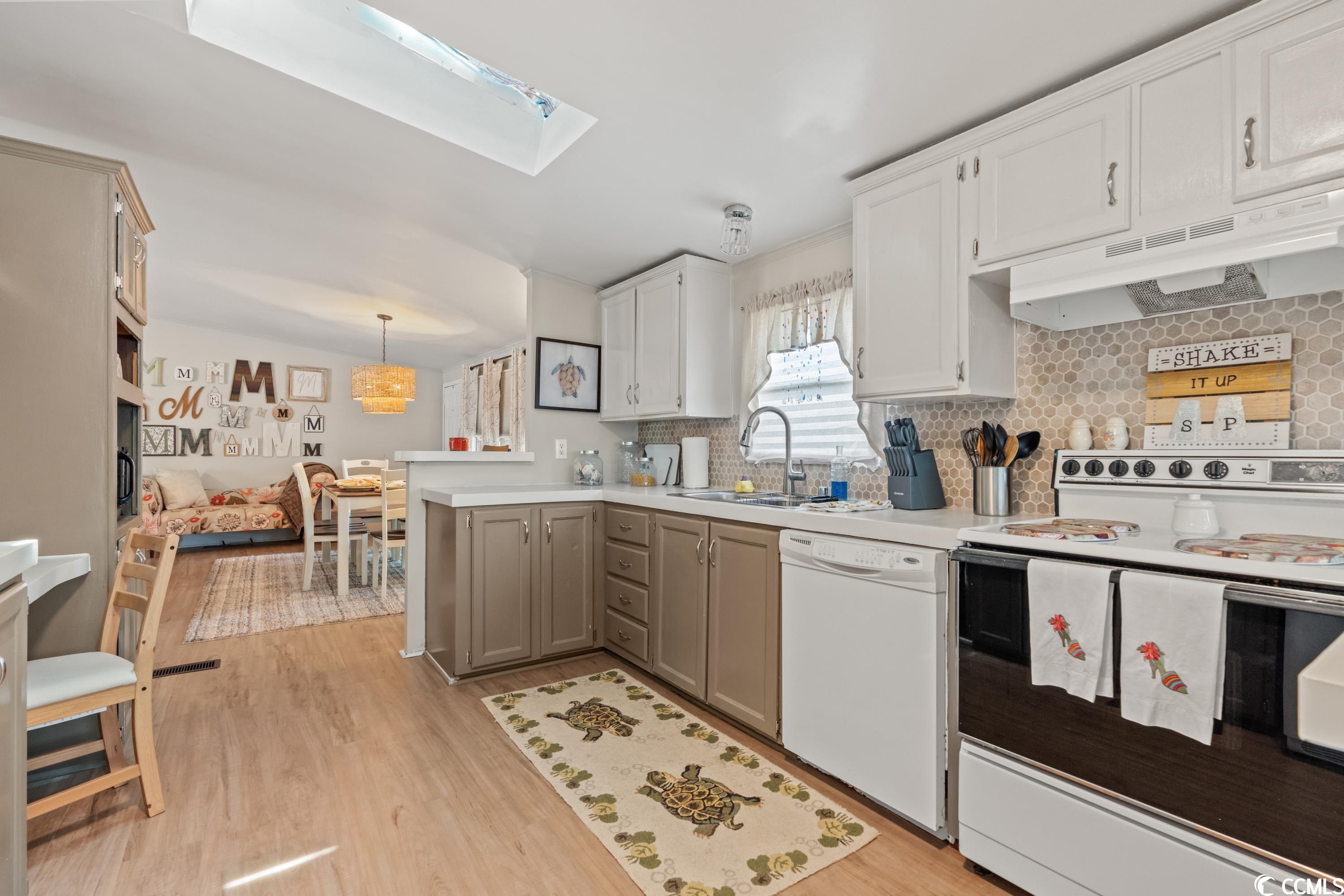 544 Oak Avenue Murrells Inlet, SC 29576 - Photo 17 of 40 Gallery Image 17