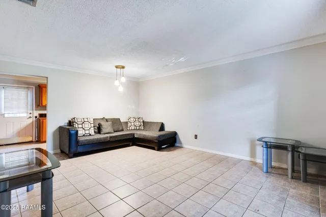 $110,000 | 100 Winchester Drive, Unit 704, Lafayette, LA 70506