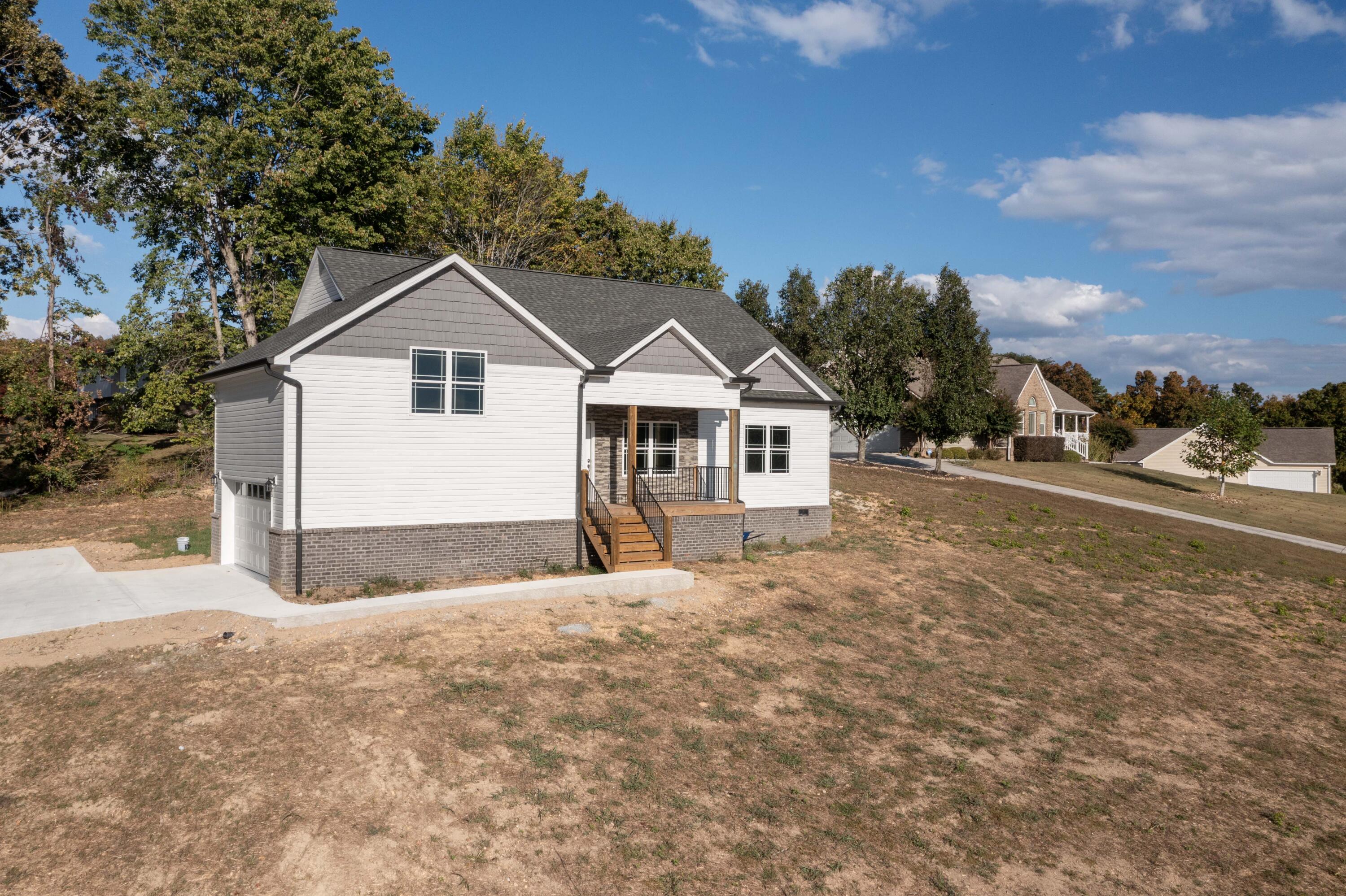 590 Edgewater Street Dayton, TN 37321 - Photo 31 of 31 Front Of House
